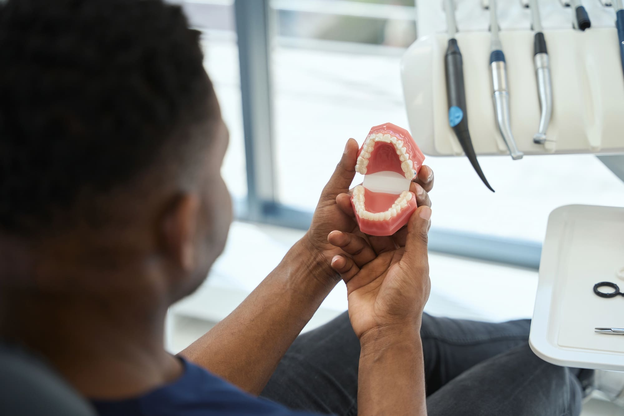 Dentures vs Dental Implants: Pros and Cons of Each Option